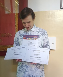 Piotr Przybylski - 1 miejsce w kategorii PP4 i 1 miejsce w konkursie. Koordynator - Danuta Baranowska.